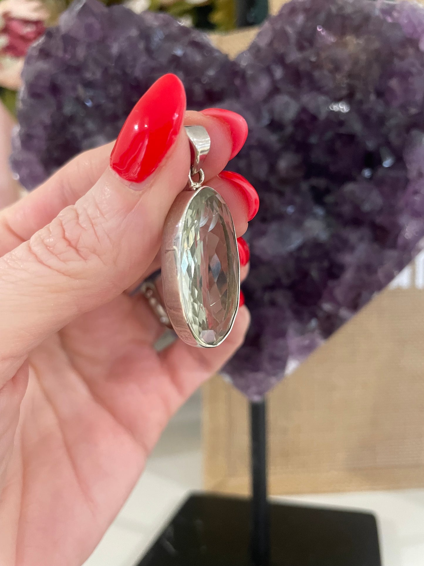 Green Amethyst Pendant, Prasiolite, Amethyst, Amethyst Pendant, Green Amethyst, Heart Chakra, Emotional Healing, Green Crystal, Faceted Pendant